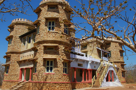 George Castle, Shivpuri, Madhya Pradesh - Vushii.com George Castle, Shivpuri, Madhya Pradesh - Vushii.com